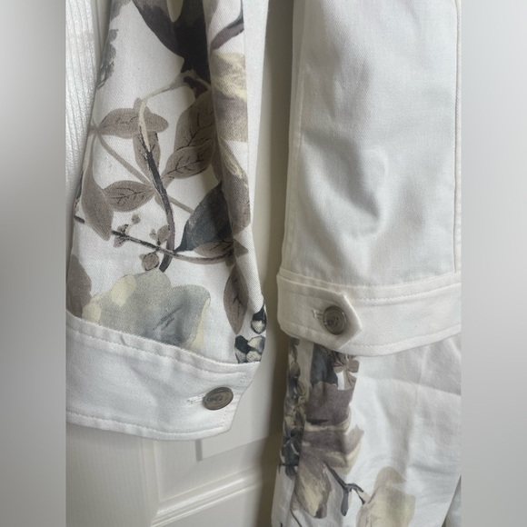 Donna Degnan White Floral Print Jacket & Pants Set Women’s Size 4 Cotton Blend - Picture 4 of 14